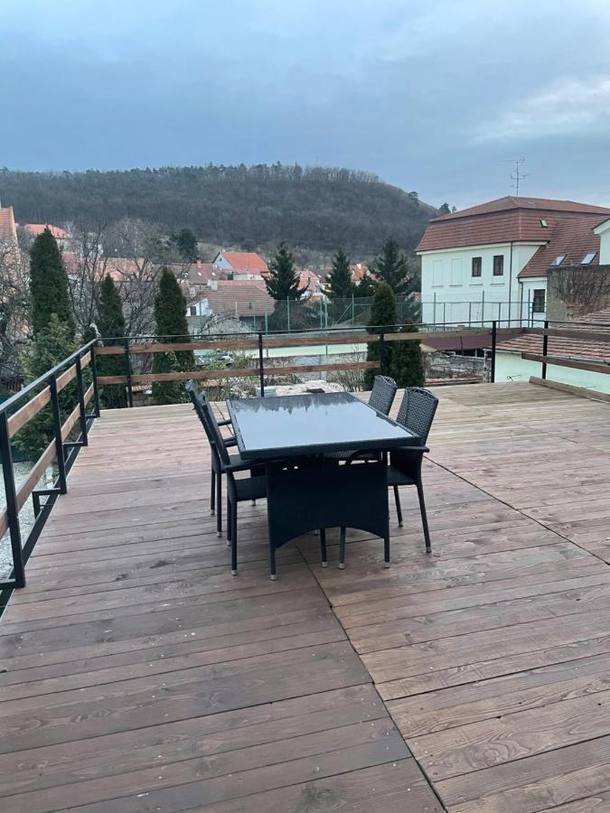 Mikulov Inn - Apartments Slunce Exterior photo
